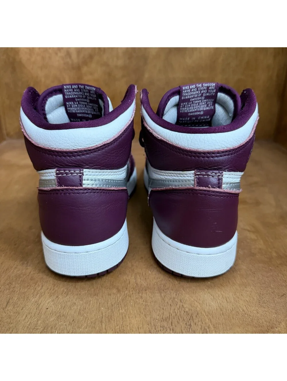 Nike Air Jordan 1 Retro High OG GS Bordeaux Youth Size 5.5Y Sneakers 575441-611